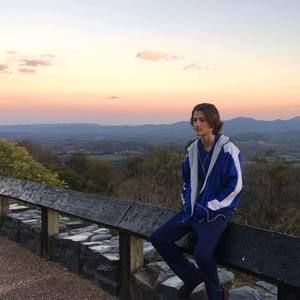 Meet your Posher, Dylan